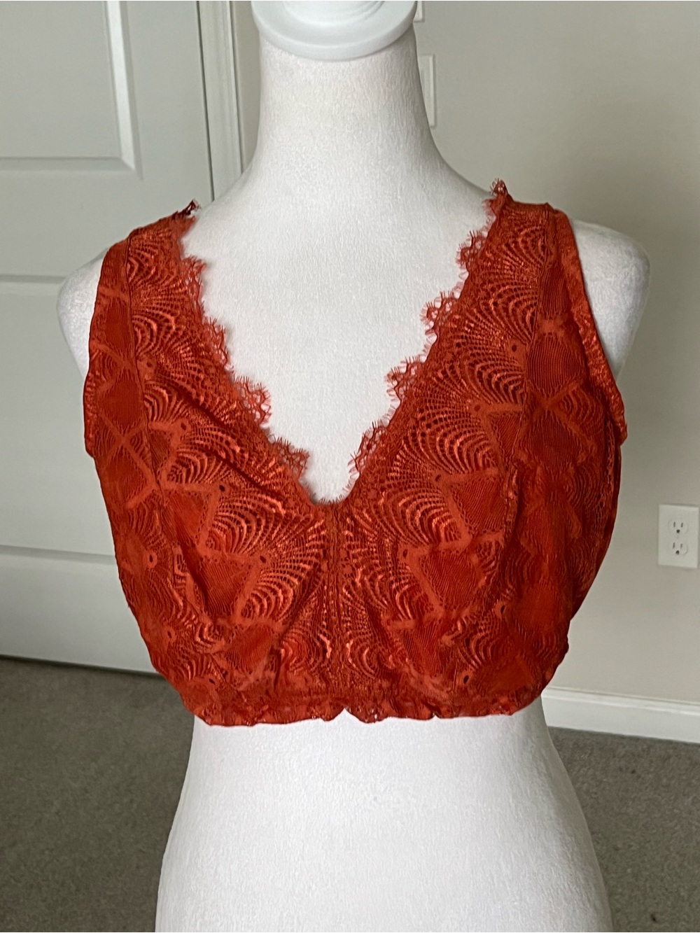 NWT Cosabella Allure Curvy Plunge Lace V-Neck Bralette in Rust/Sahara Size Large